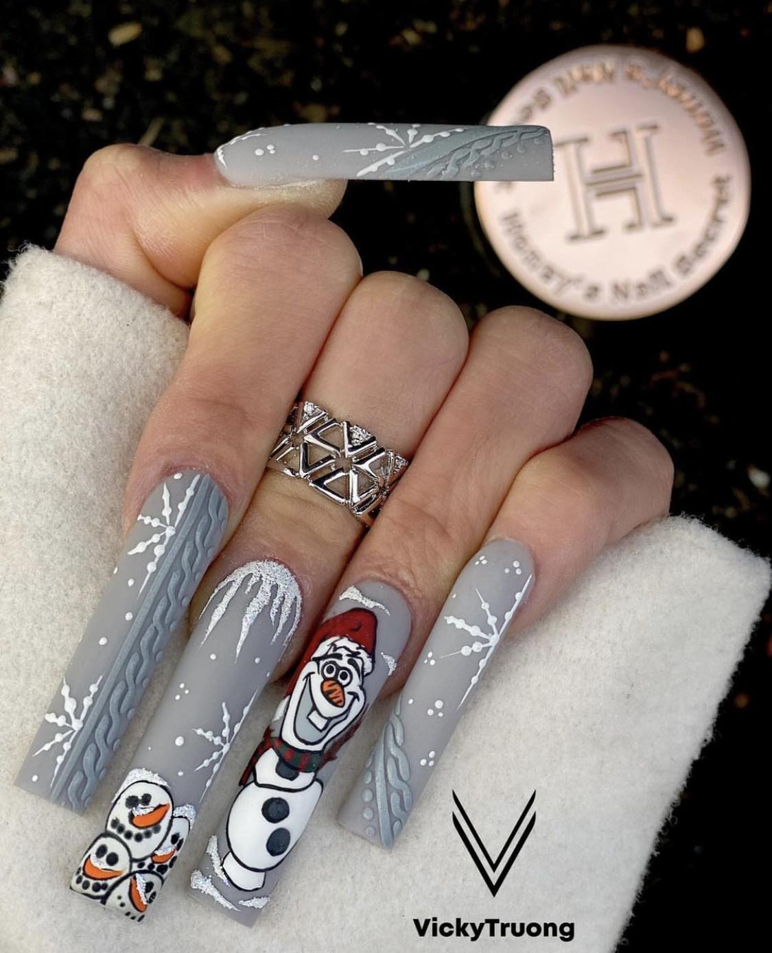 Uñas de invierno gris pato largo