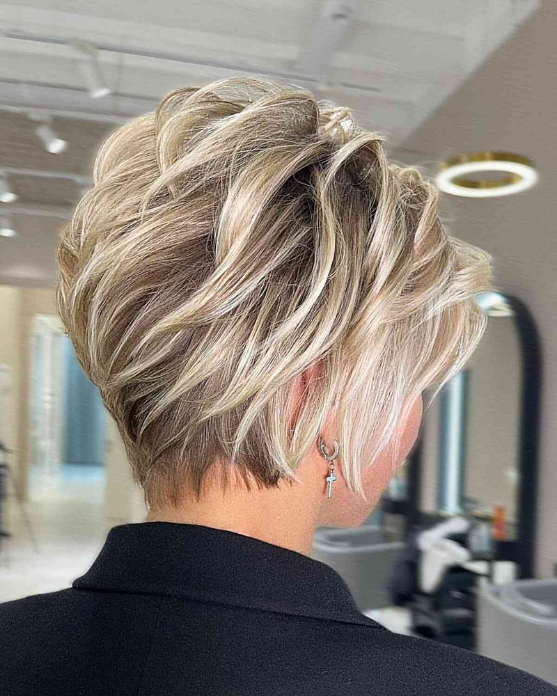 Pixie blond dégradé