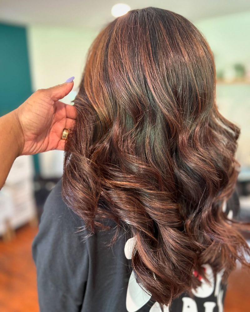 Mogno com Balayage Caramelo