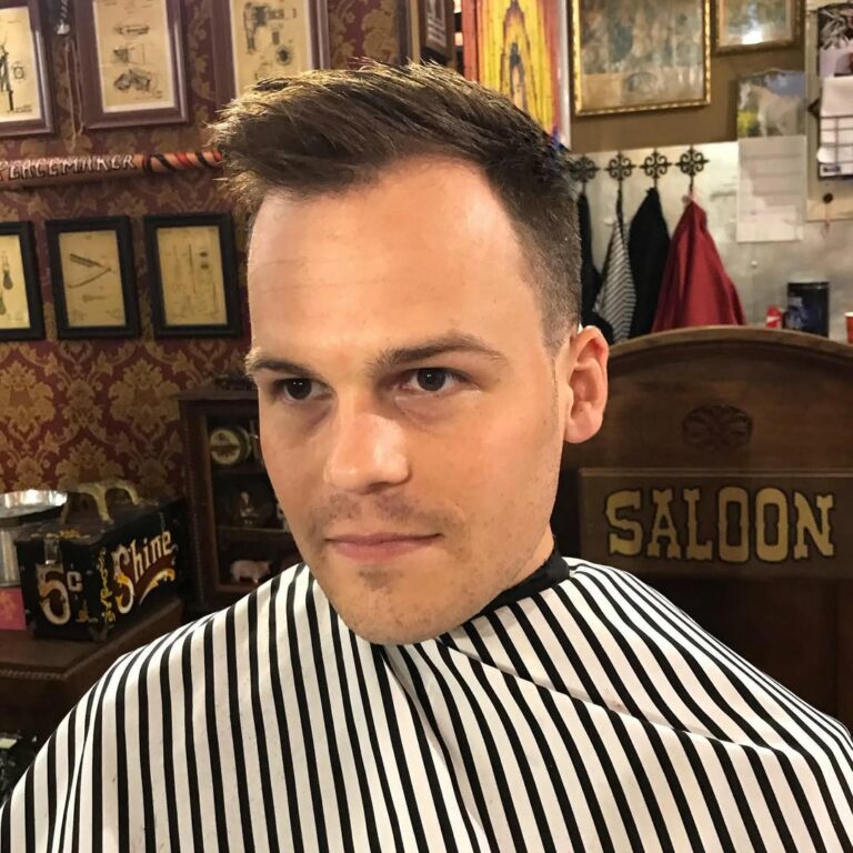 11 MustHave Ivy League Haircuts For A Classy Look