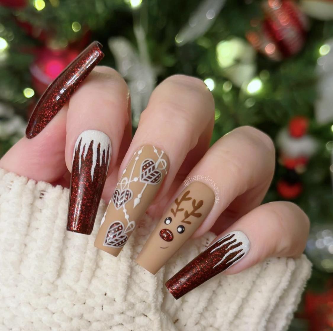 Uñas de invierno de bailarina rojas y marrones