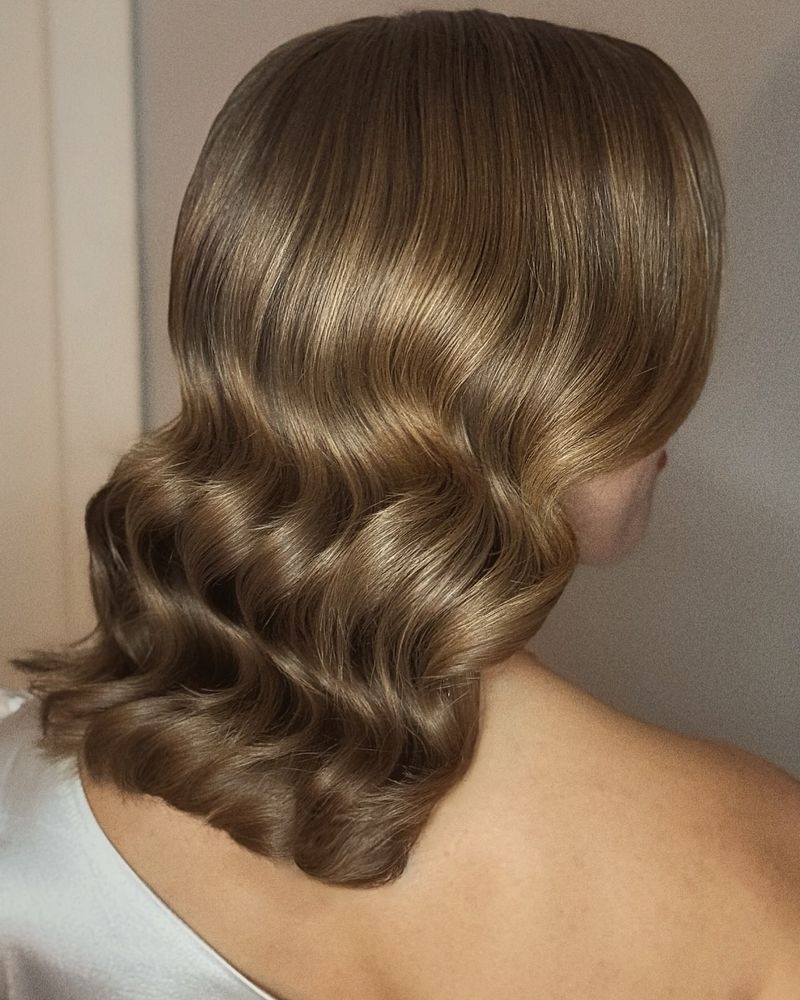 Shoulder-Length Waves