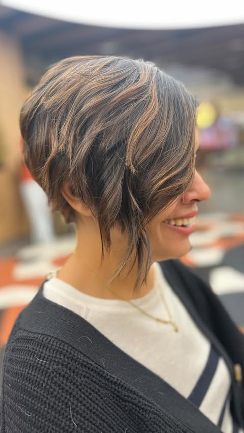 Pixie com corte lateral