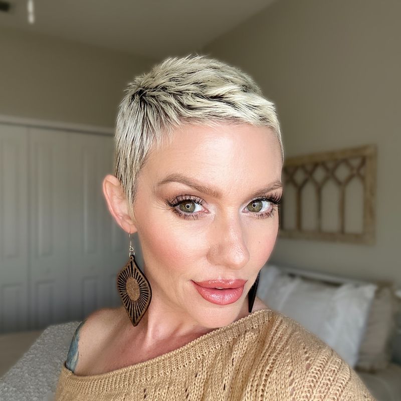 Sleek Blonde Pixie