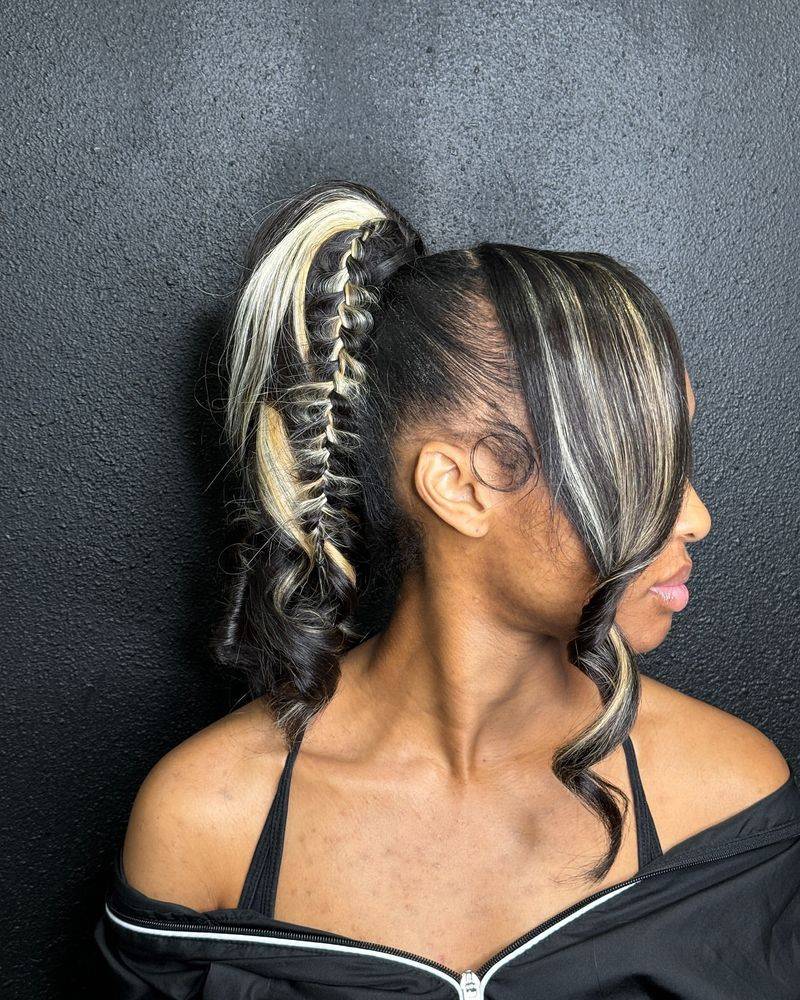 Sleek Ponytail with Bold Highlights