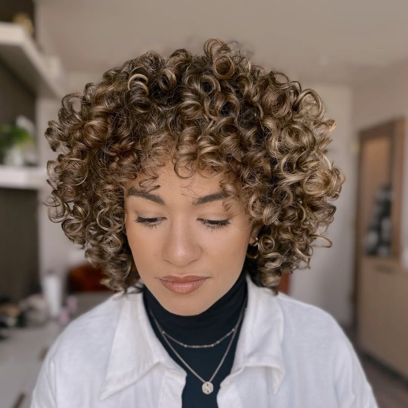 Soft Curls with Highlights