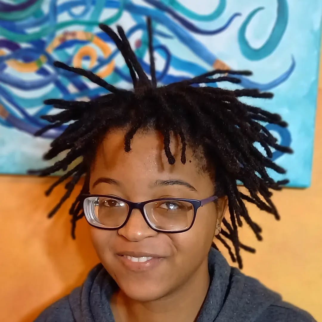 dreads courtes et hérissées