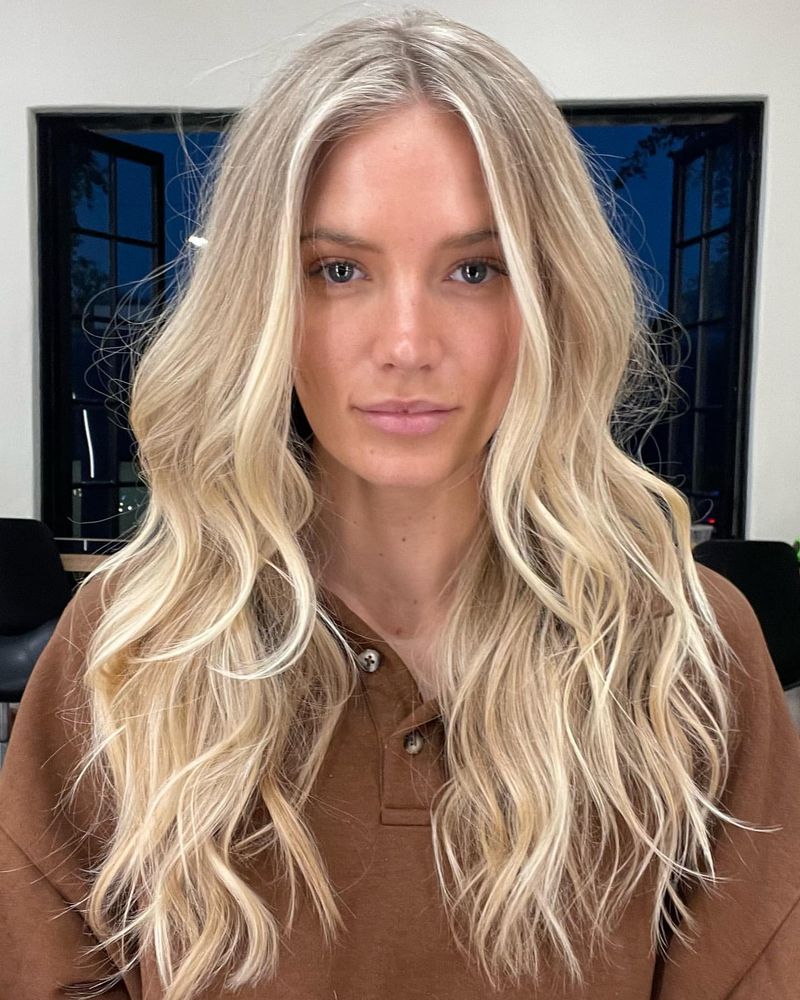 Tousled Waves for Oval Faces