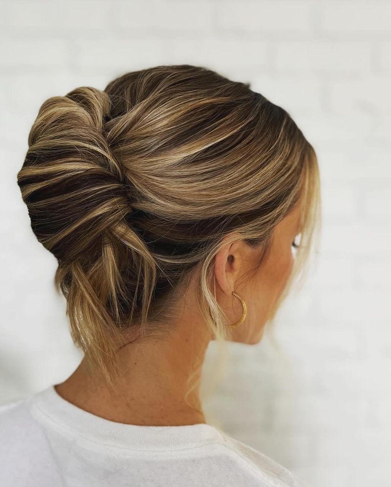 Vintage Side-Swept Roll