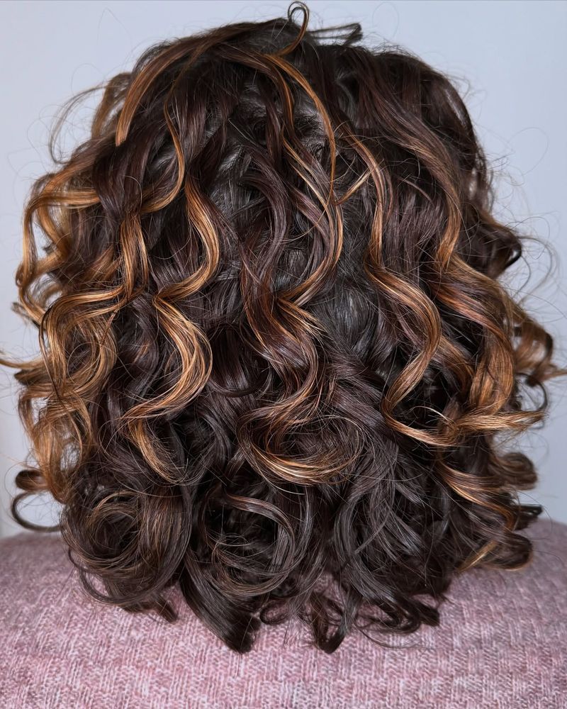 Voluminous Wedge with Curls