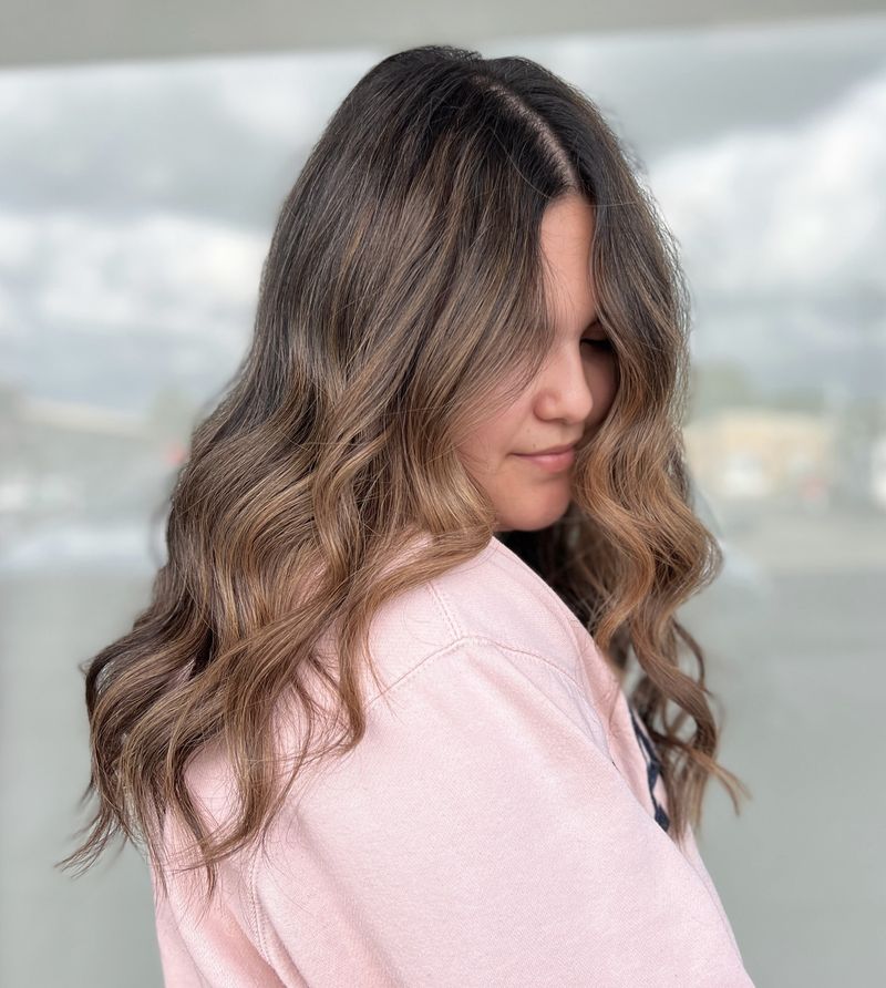 Cabelo ondulado com Balayage