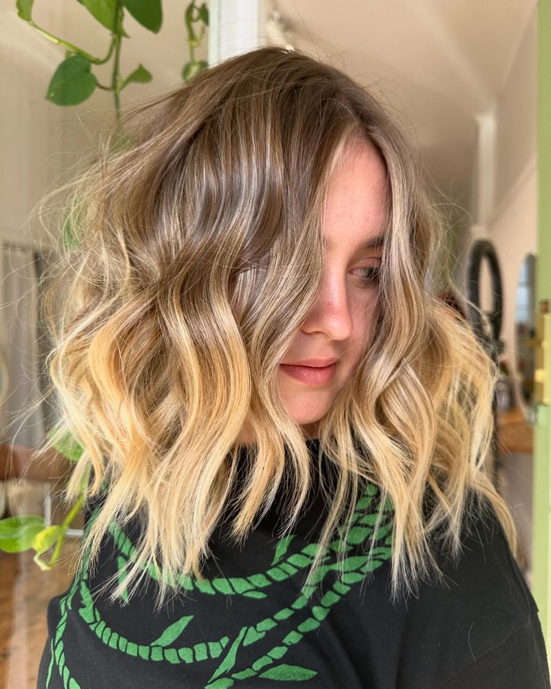 Wavy Lob with Natural Texture