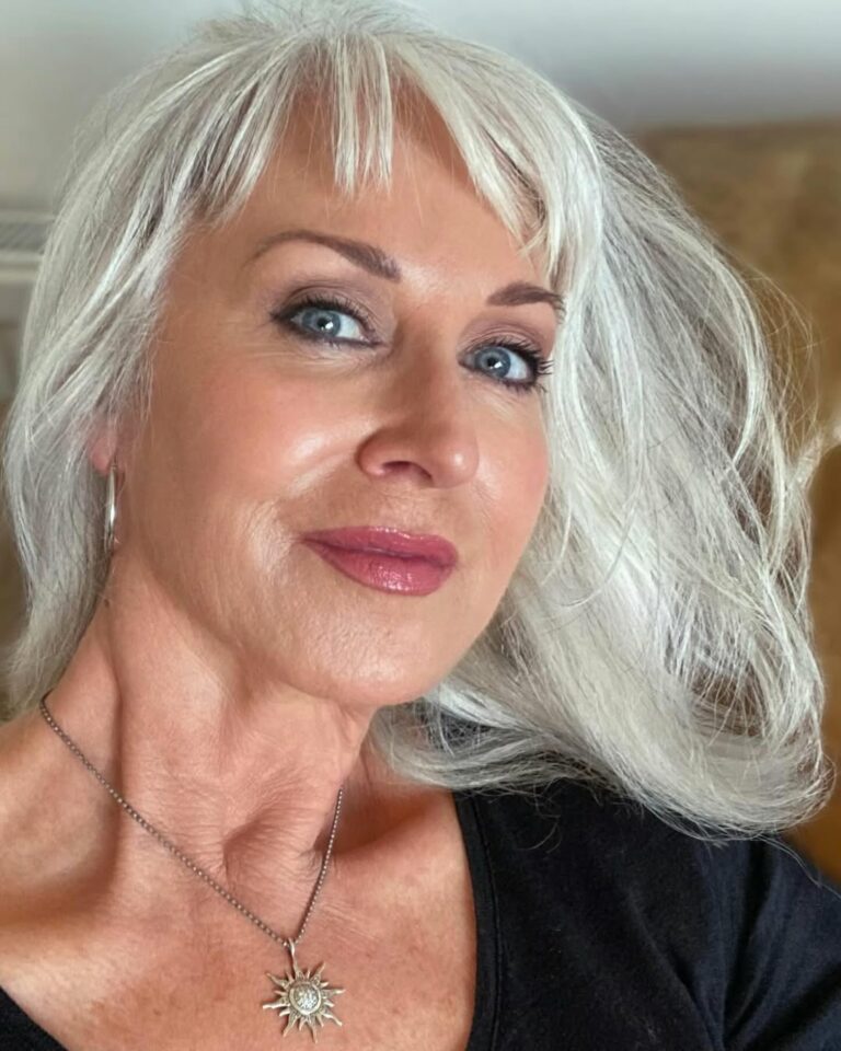 32 Confidence-Boosting Hairstyles For Women Over 50 With Thinning Hair
