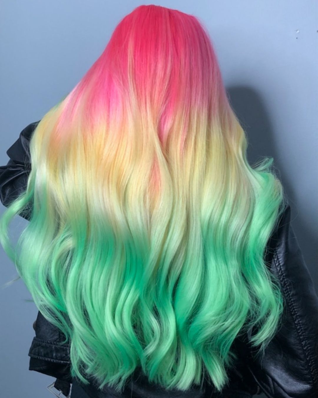 neon pastel scène kind lang haar