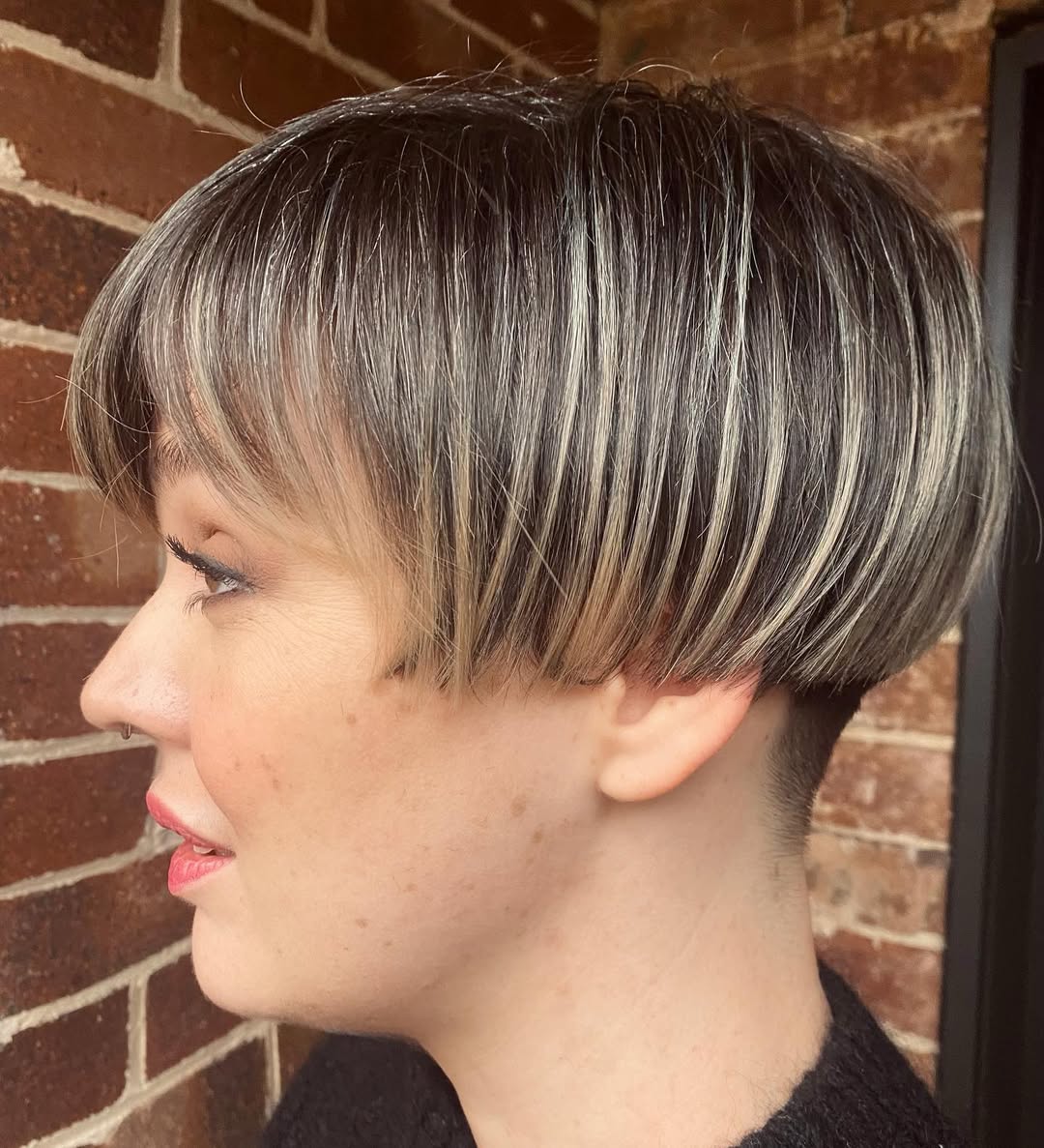 wedge mini bob with bangs