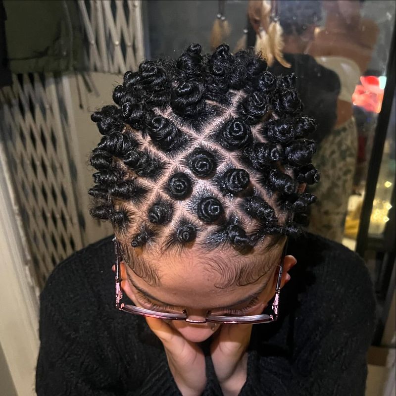 Bantu Knots with Geometric Patterns