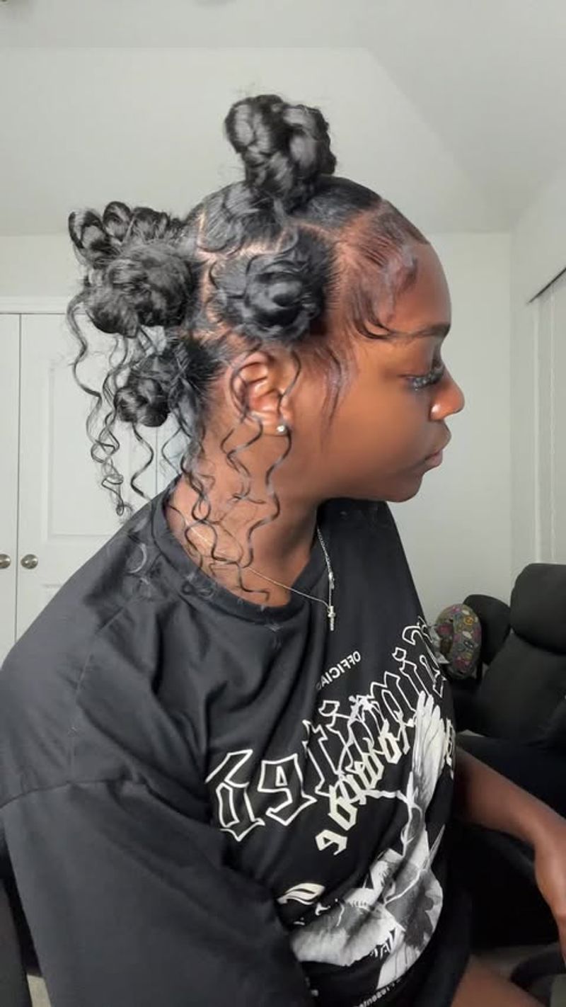 Bantu Knots with Loose Waves