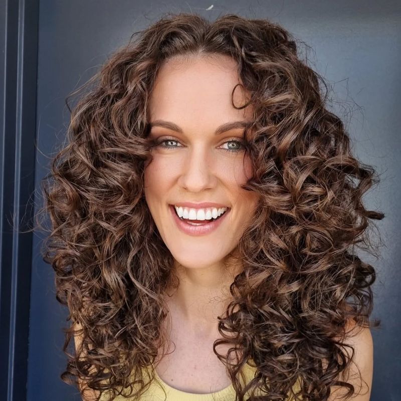 Bouncy Curls for Curly Hair