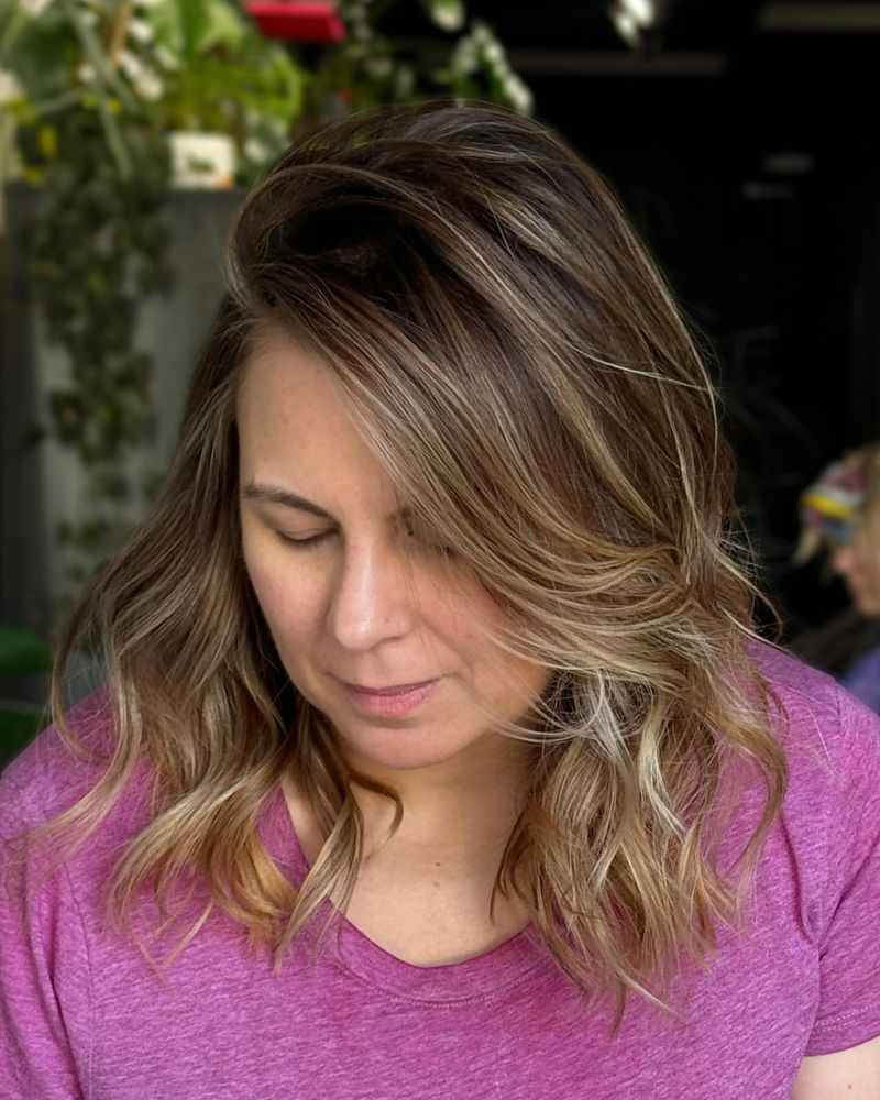 Ondas casuais com corte lateral