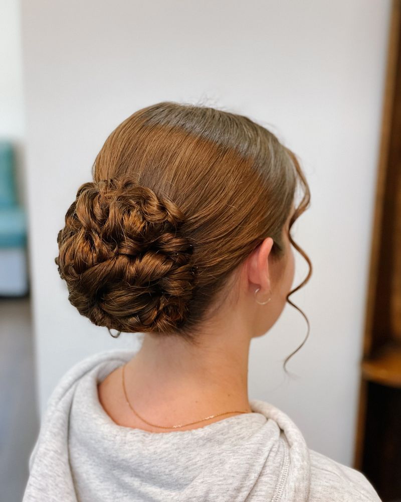 Chignon bouclé