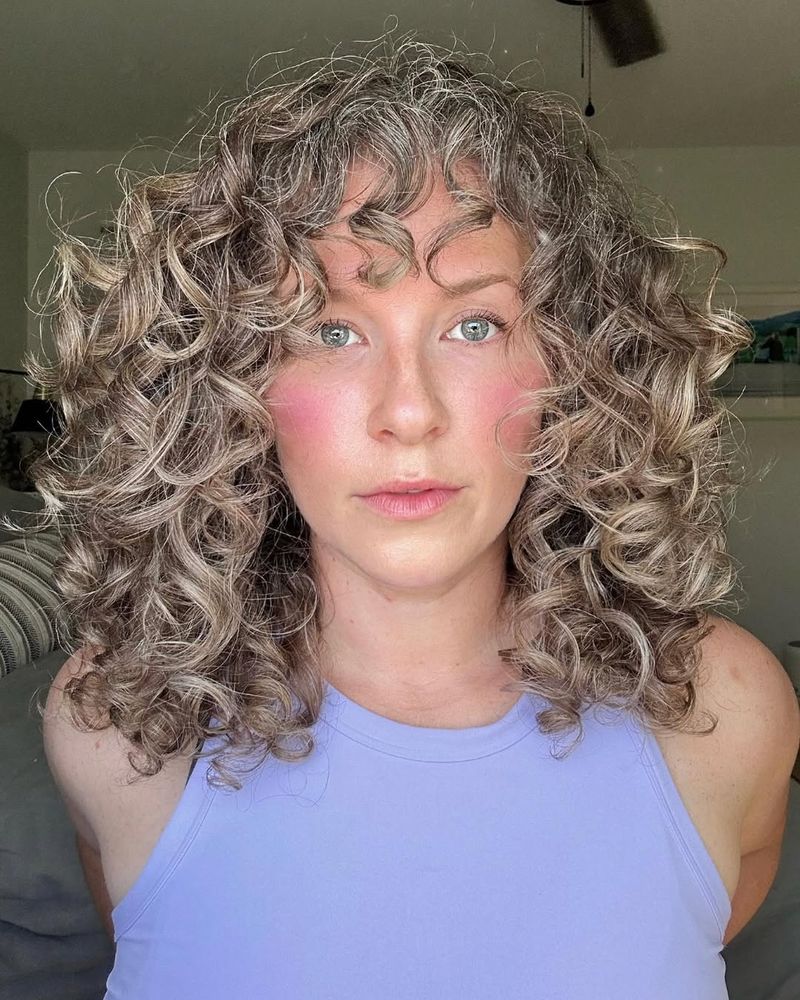 Curly Layers with Volume