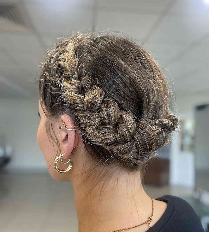 Tresse hollandaise en forme de couronne