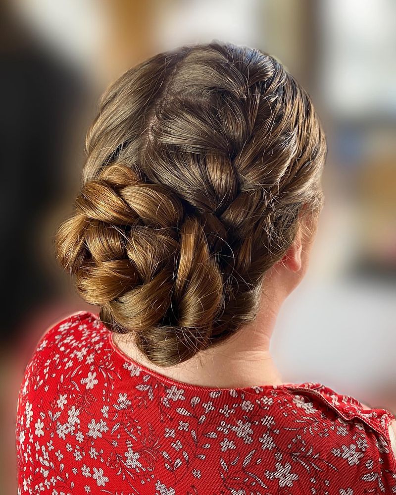 Chignon tressé élégant