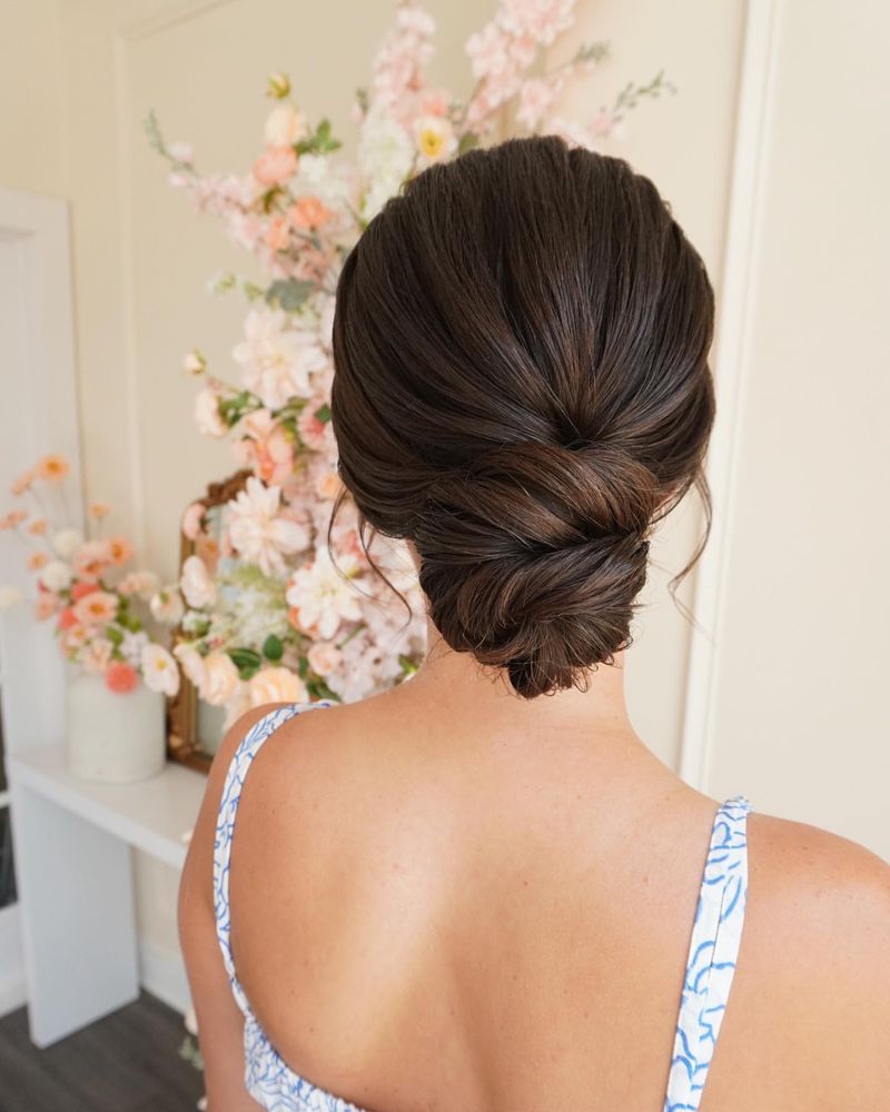 Chignon baixo elegante