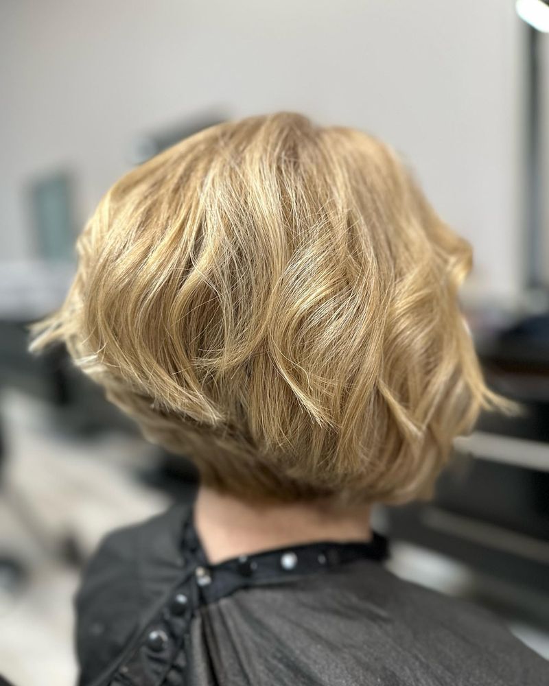 Feathered Inverted Bob