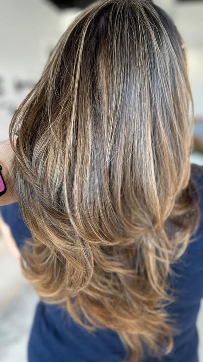 Feathered Layers with Subtle Highlights