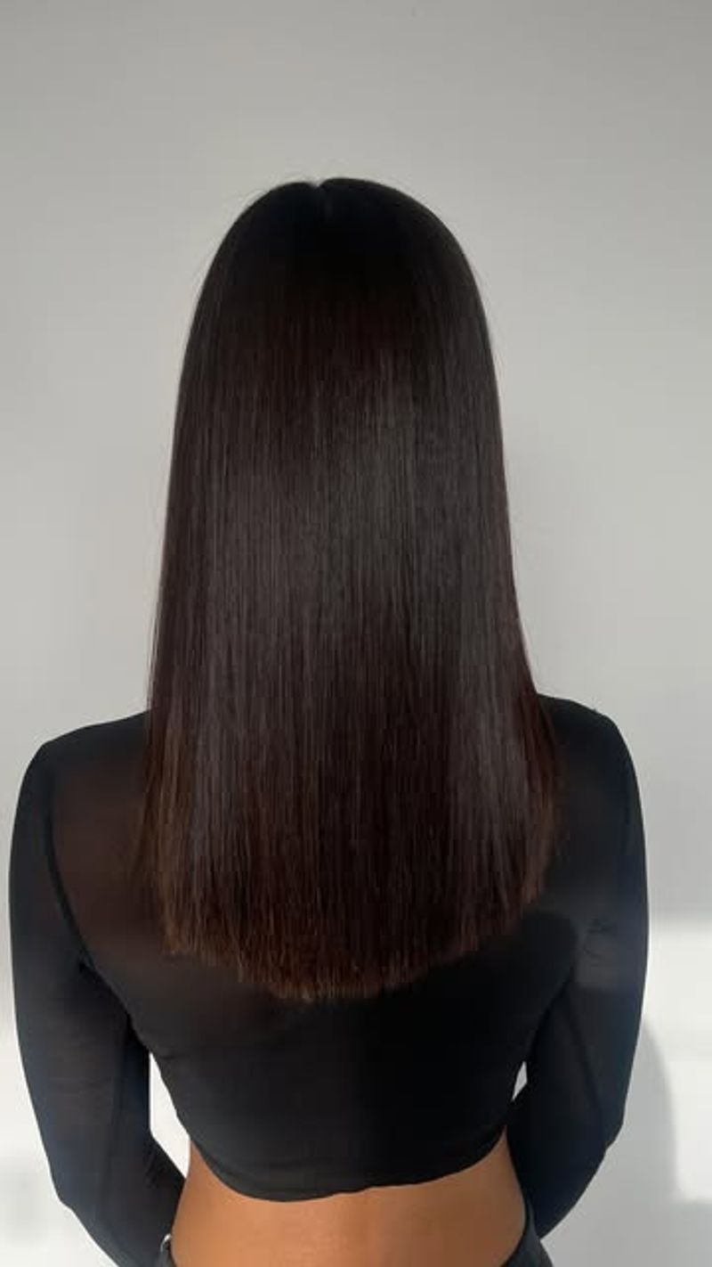 Cabello plano y liso