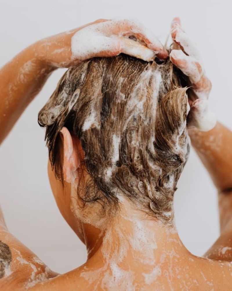 Incorrect shampooing technique