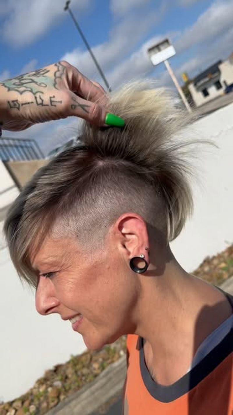 Pixie Shag con Undercut