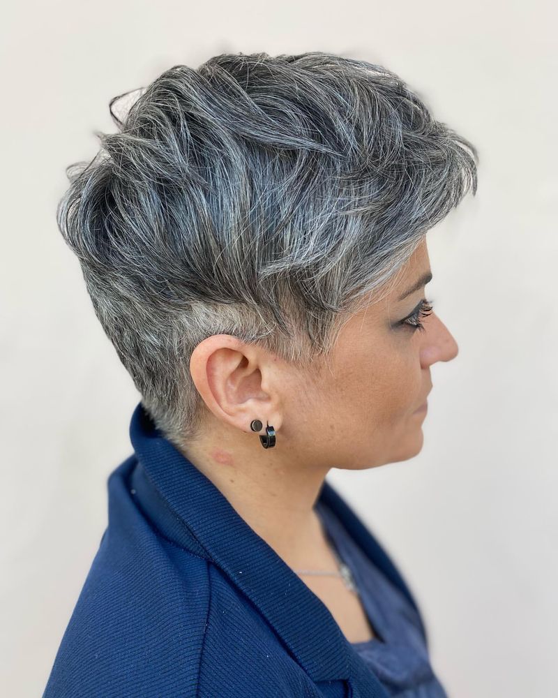 Pixie con sottile undercut