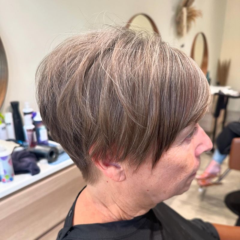 Pixie avec sous-coupe subtile