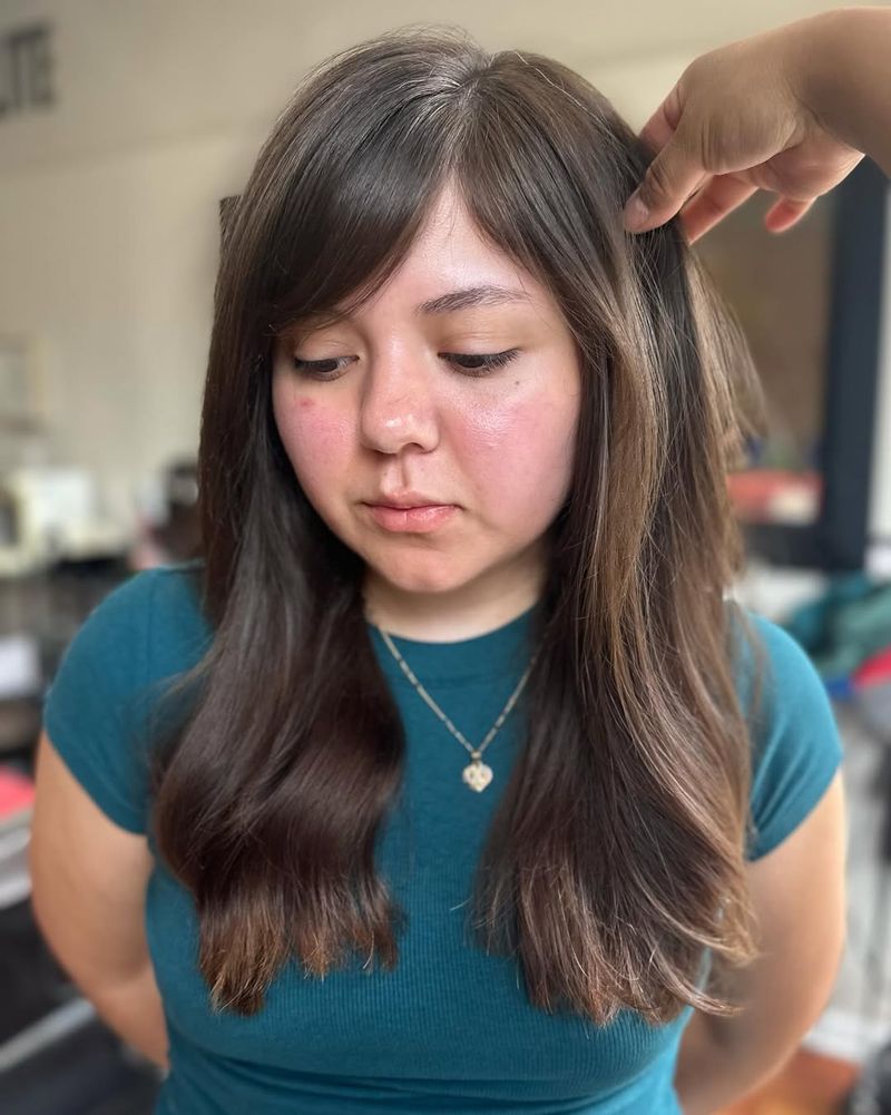 Rounded Side Bangs