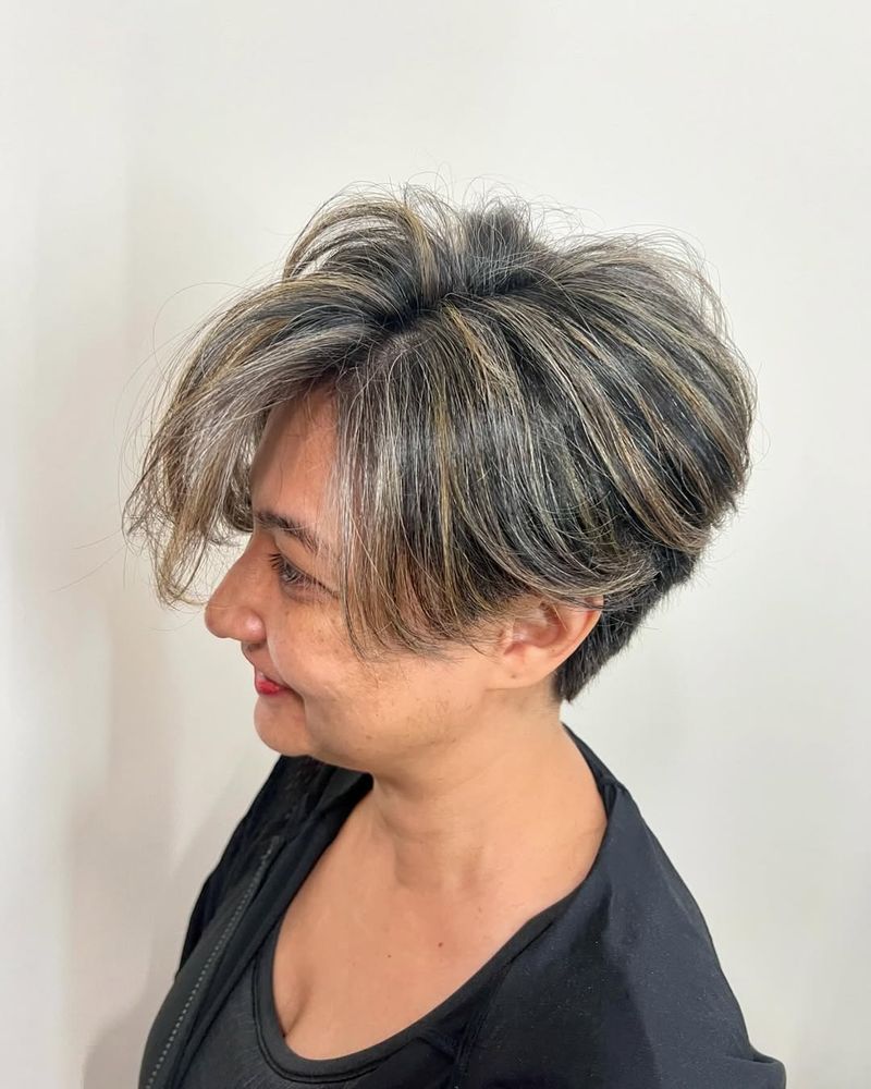 Lange Pixie met highlights