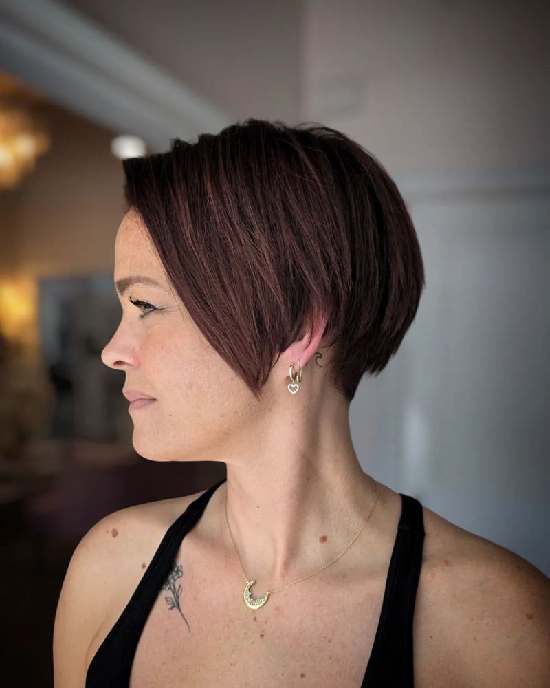 Strakke Pixie Undercut