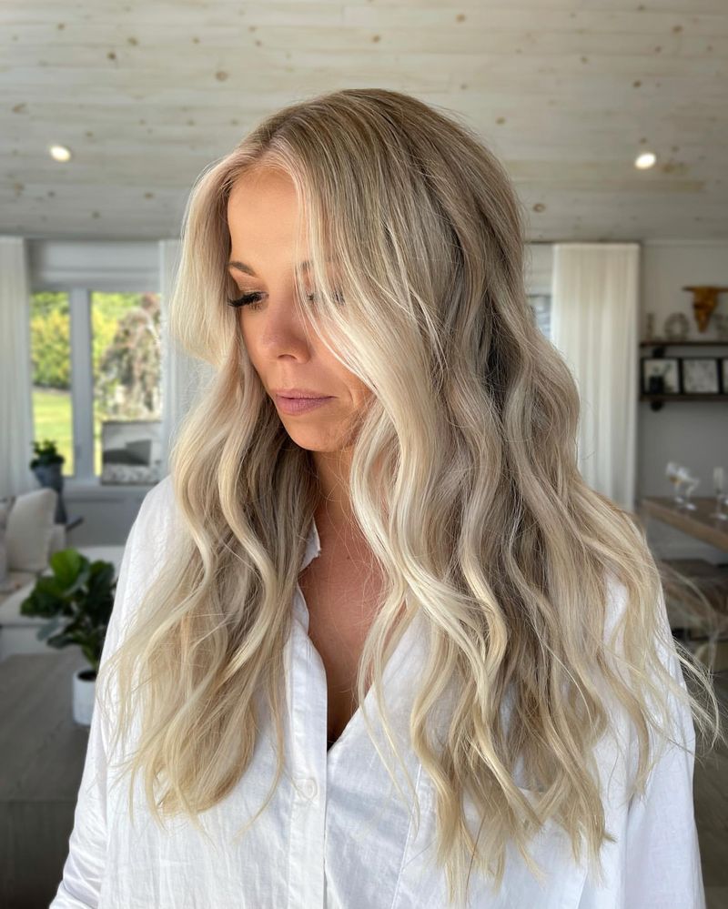 Soft Bohemian Waves