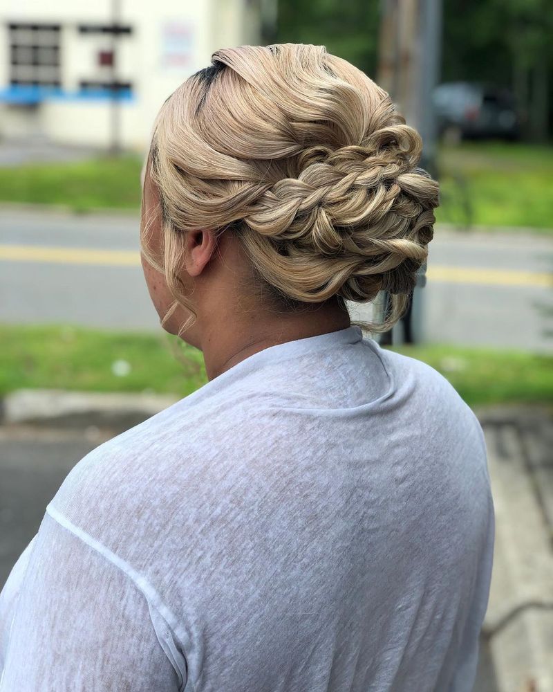 Penteado sofisticado com tranças