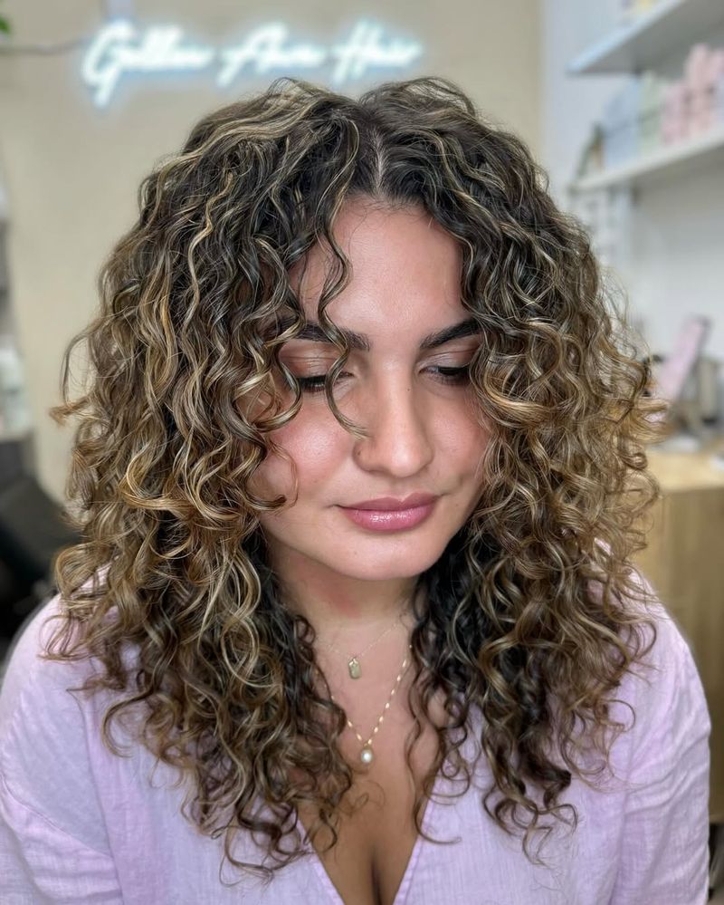 Sophisticated S-Curl Layers