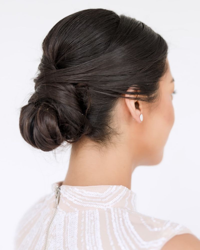 Sofisticato chignon laterale