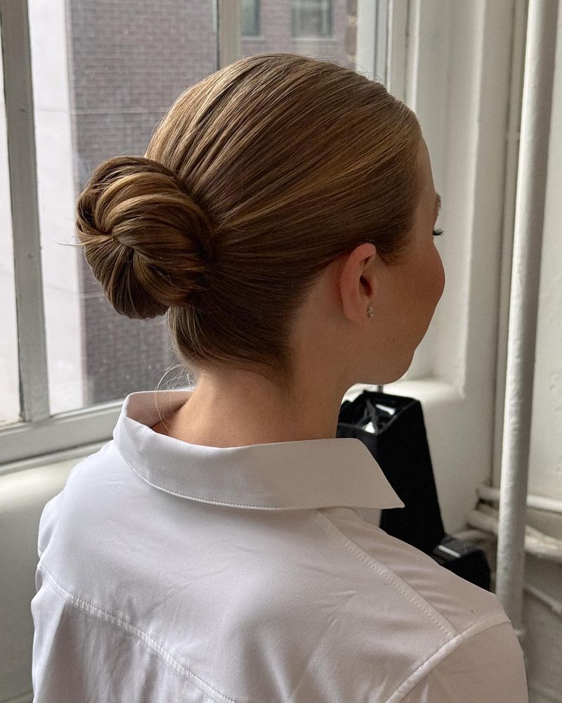 Chignon tirato all'indietro