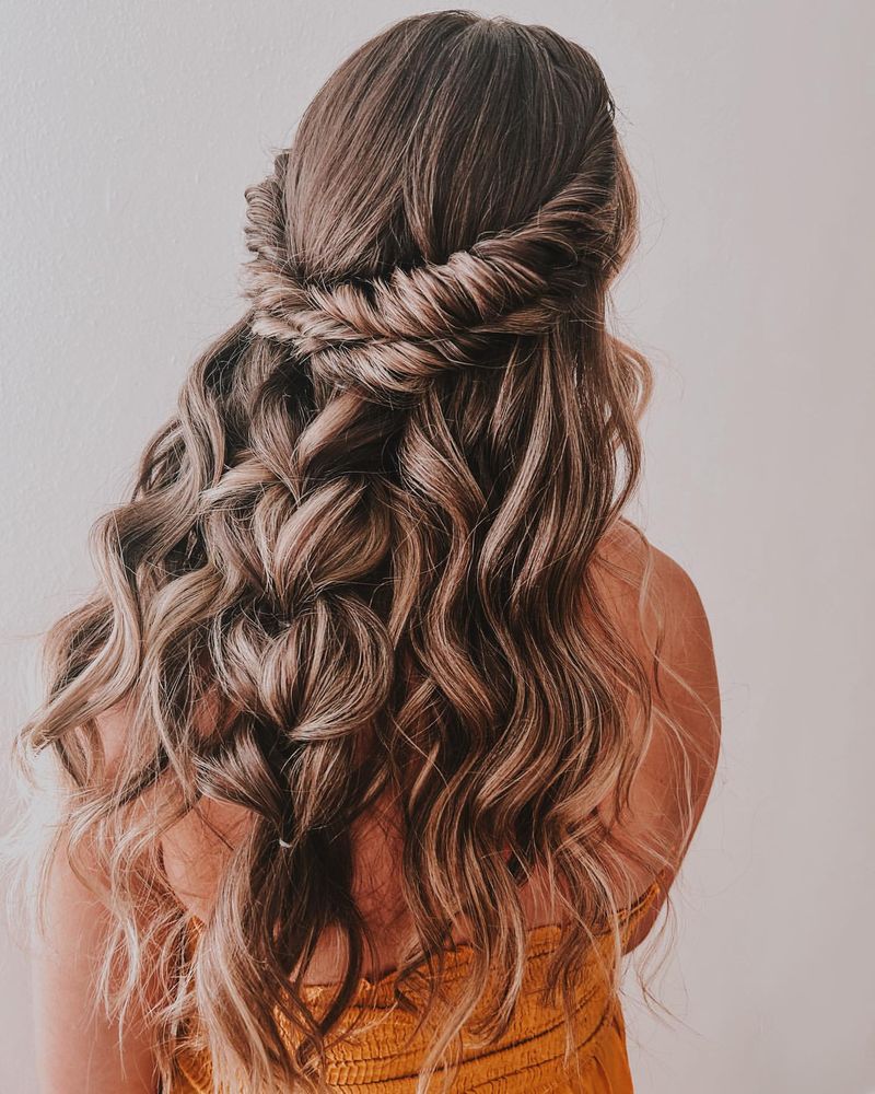 Twisted Halo Braid