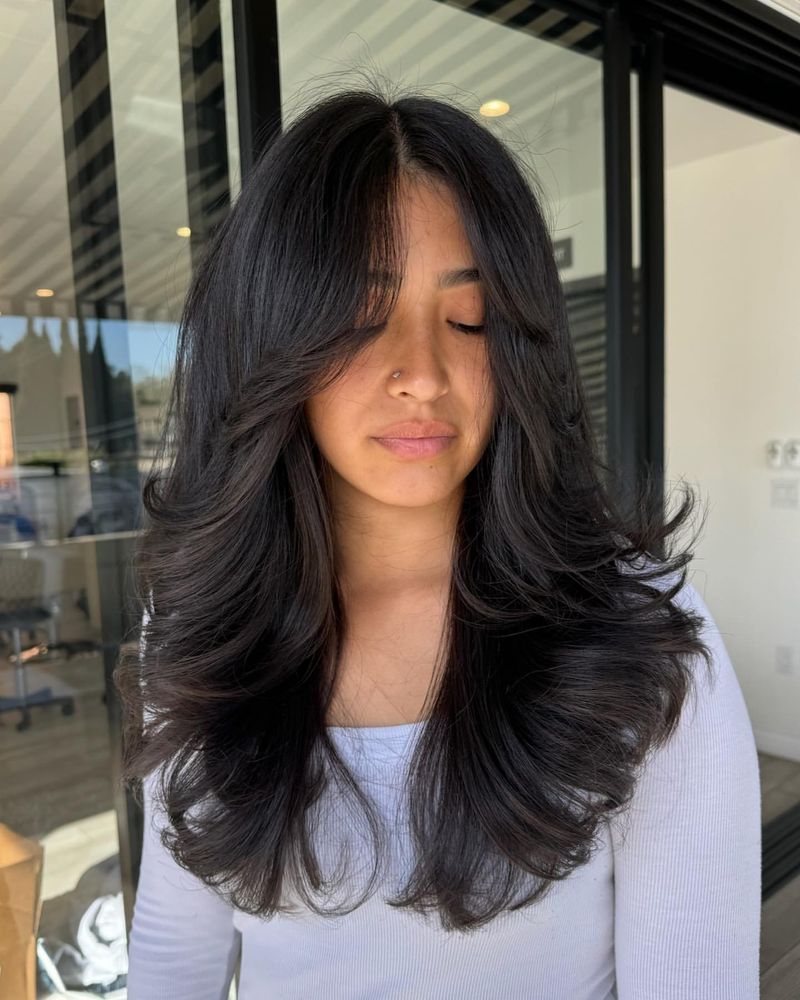 Voluminous Blowout with Flicked Ends