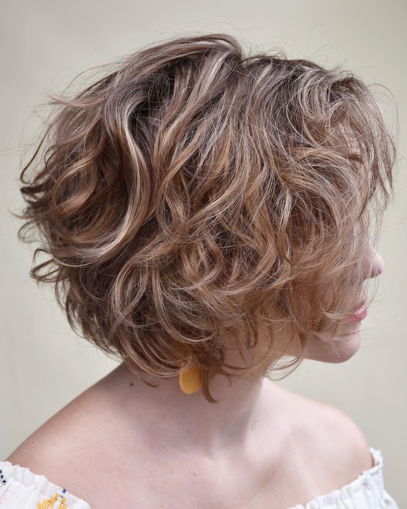 Wavy Bob with Layers