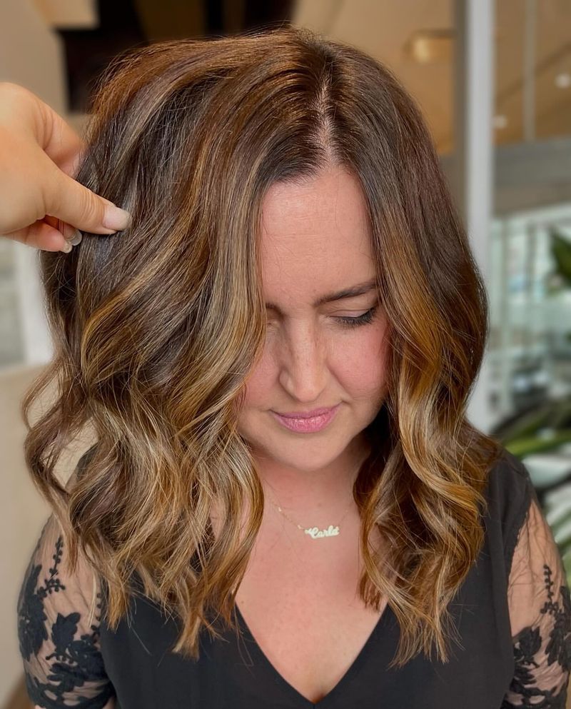 Lob ondulé avec balayage