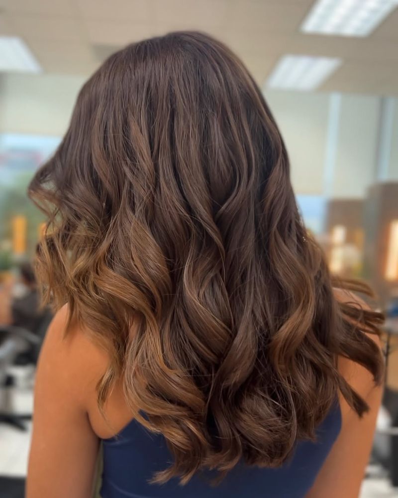 Beachy Waves with Sun-Kissed Highlights