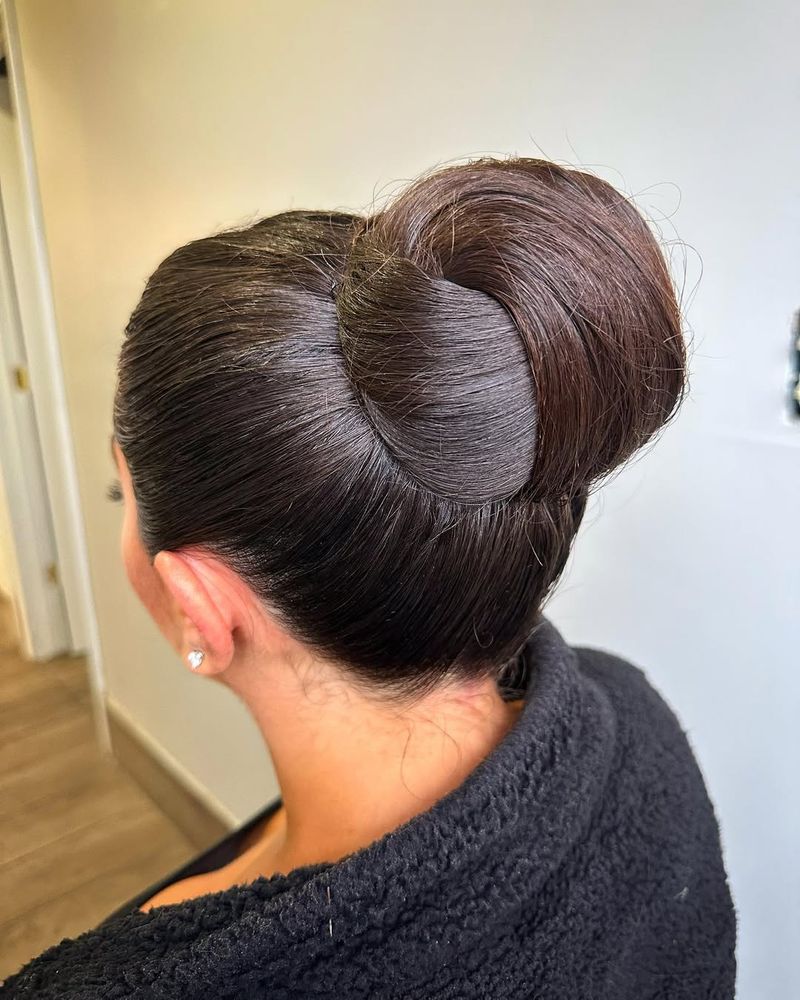 Chignon haut classique