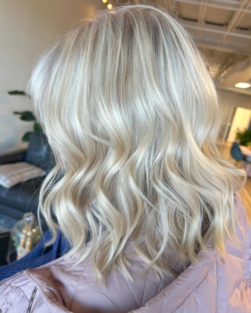 Pearly Blonde Highlights